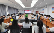 泰国a片
举行2024级新生开学典礼暨“开学第一课”