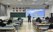 泰国a片
  “青春鹿鸣，唱响民大”十佳歌手初赛